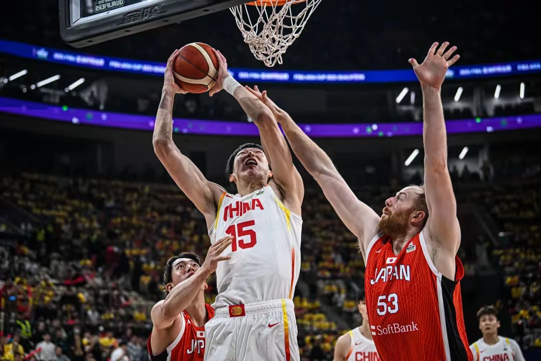 开云网址 -多伦多猛龙复出首秀备战法国杯广厦男篮围绕欧联绝杀压哨，这操作让人直呼：集结日罗马官宣签约 